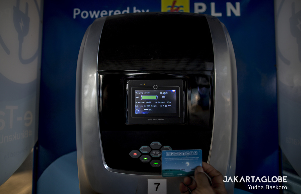 State utility company Perusahaan Listrik Negara supplies electricity for the taxi charging stations at the Blue Bird Group's headquarters. (JG Photo/Yudha Baskoro)
