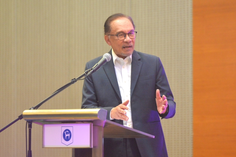 PM Anwar: Govt to expedite energy transition roadmap to establish Malaysia as regional leader in renewable energy